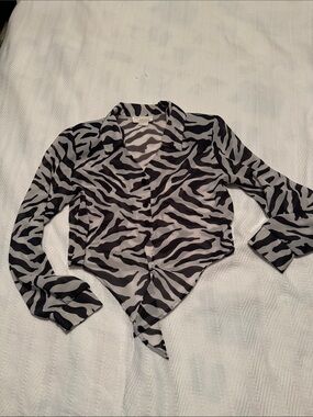 Vintage Younique Zebra Print Tie-Hem Blouse in Black & White